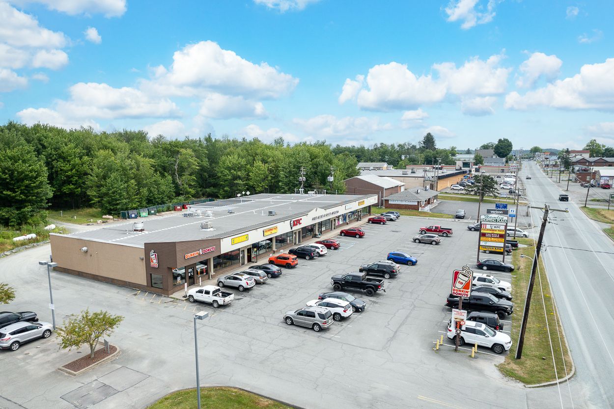 569 Highway 590 Hamlin PA 18427 FOR LEASE